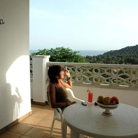 Famara Apartment Lloret de Mar